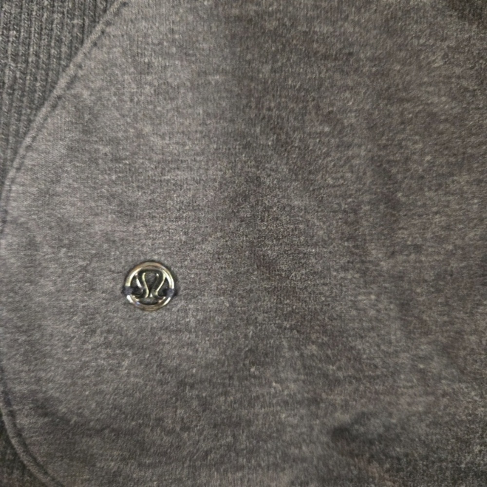 Lululemon Sz 6 fan favorite signature hoodie the perfect pre post workout layer - Picture 12 of 17